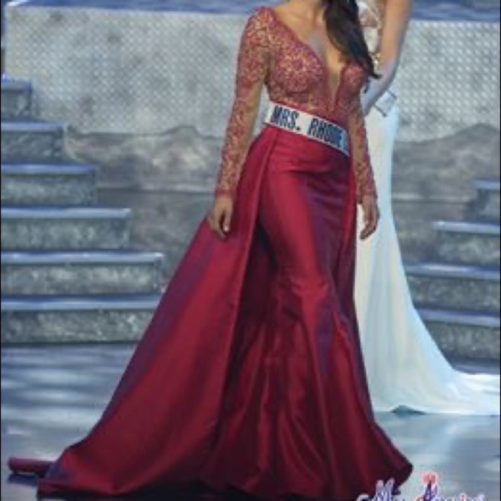 Jovani 46708 Size 2 Crimson Long Sleeve Gown